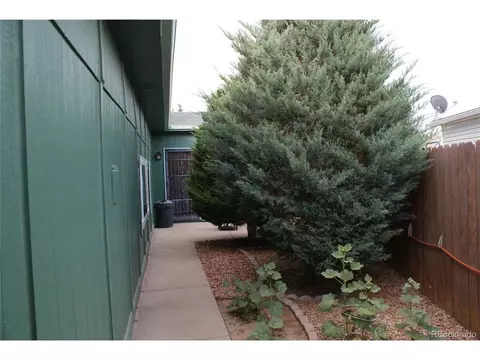 1046 Macdavidson Cir, Dacono, CO 80514 photo 12