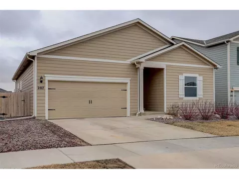 207 N Stewart St, Keenesburg, CO 80643
