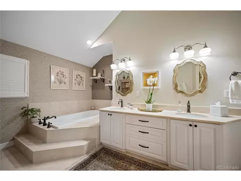 8505 E Temple Dr #513, Denver, CO 80237 photo 23