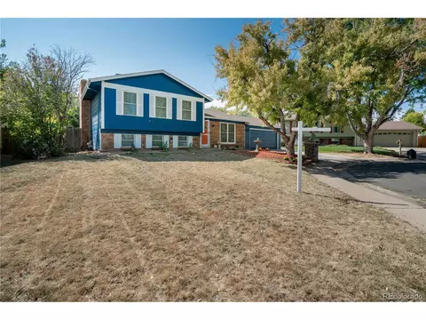 16174 E Dickenson Pl, Aurora, CO 80013 photo 2