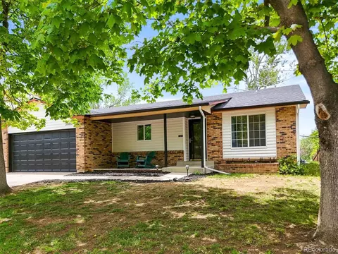 3881 S Bahama St, Aurora, CO 80013
