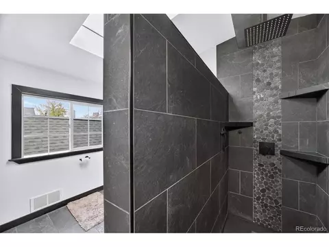 Bath - 710 Fox St, Denver, CO 80204 photo 5 of 5