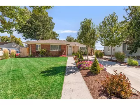 1150 Hillside St, Aurora, CO 80010