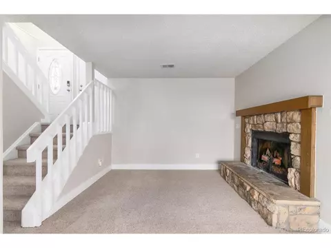 19060 E Mansfield Dr, Aurora, CO 80013 photo 3