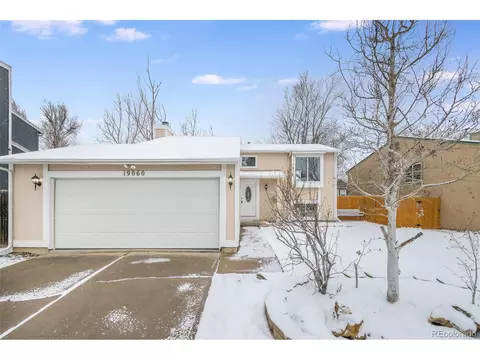 19060 E Mansfield Dr, Aurora, CO 80013 photo 1
