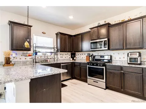 339 Spruce St, Bennett, CO 80102 photo 10