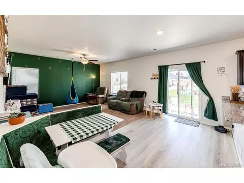 339 Spruce St, Bennett, CO 80102 photo 6