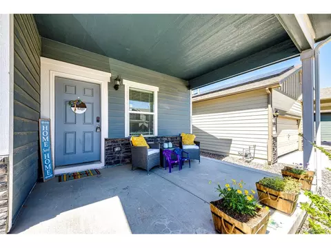 339 Spruce St, Bennett, CO 80102 photo 3