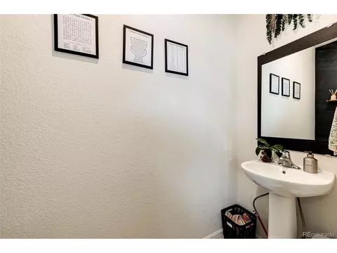 339 Spruce St, Bennett, CO 80102 photo 5