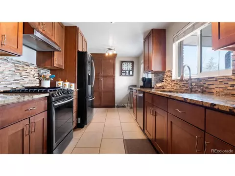 110 E Geddes Ave, Centennial, CO 80122 photo 9
