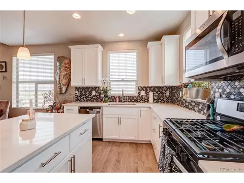 Kitchen - 8863 E 55th Ave, Denver, CO 80238 photo 6 of 6