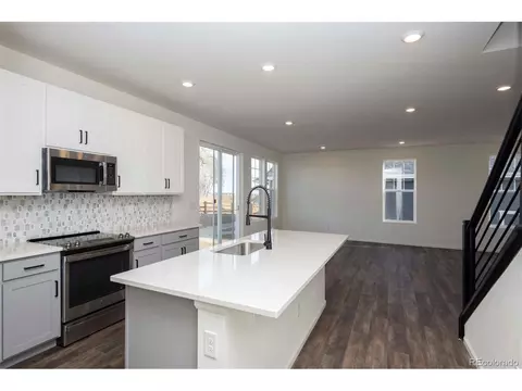 5925 E 154th Pl, Thornton, CO 80602 photo 9