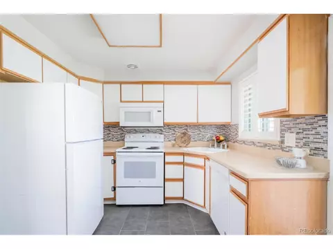 12403 E 30th Ave, Aurora, CO 80011 photo 9