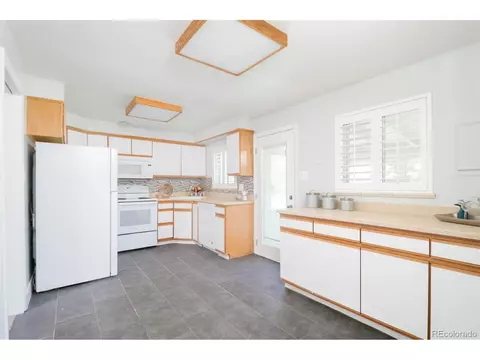12403 E 30th Ave, Aurora, CO 80011 photo 8
