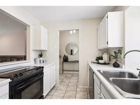 Kitchen - 20960 E Ida Ave, Centennial, CO 80015 photo 1 of 4