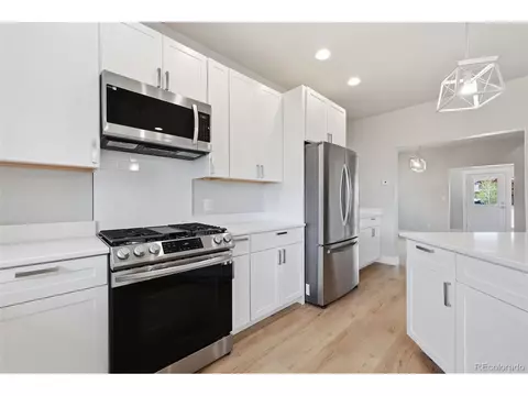 Kitchen - 701 Paintbrush Ter, Tabernash, CO 80478 photo 3 of 5