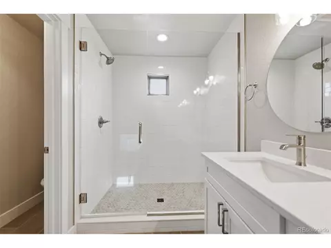 Bath - 701 Paintbrush Ter, Tabernash, CO 80478 photo 3 of 4