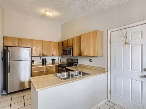 5151 Duluth Ct, Denver, CO 80239 photo 4