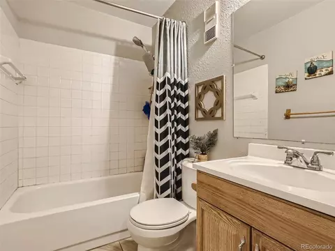 5151 Duluth Ct, Denver, CO 80239 photo 7