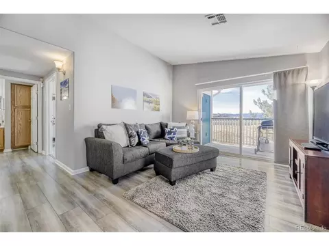 8425 Pebble Creek Way #201, Highlands Ranch, CO 80126