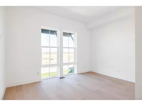 9870 E 63rd Dr, Denver, CO 80238 photo 9