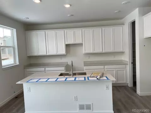 24465 E Ohio Dr, Aurora, CO 80018 photo 2