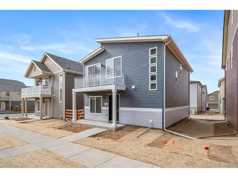 46558 Avery Ln, Bennett, CO 80102 photo 2