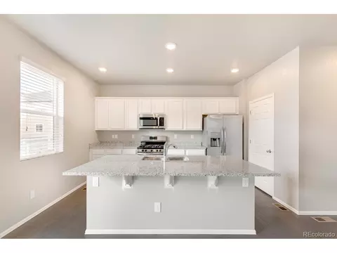 5372 Cedar St, Longmont, CO 80504 photo 4