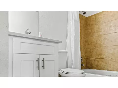 5151 Dillon St, Denver, CO 80239 photo 16