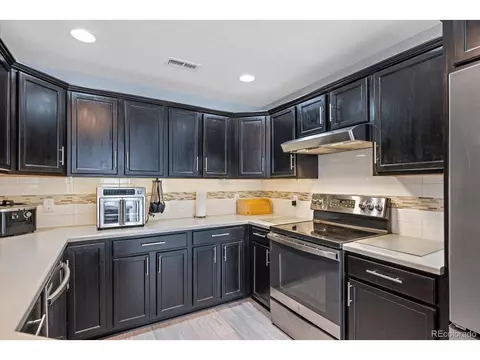 Kitchen - 4777 E 98th Pl, Thornton, CO 80229 photo 2 of 2