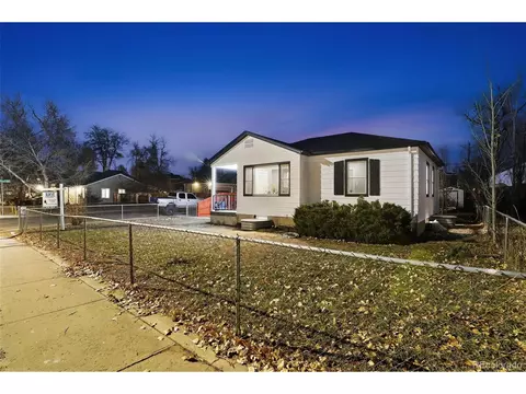 Undisclosed, Englewood, CO 80110