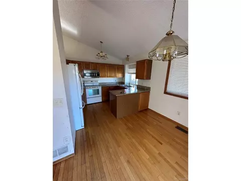 18011 E Lehigh Pl, Aurora, CO 80013 photo 3