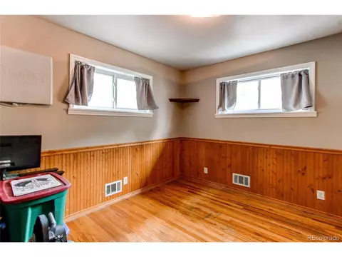 560 E 104th Pl, Northglenn, CO 80233 photo 8