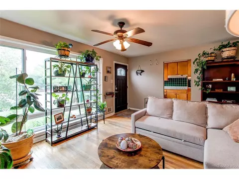 560 E 104th Pl, Northglenn, CO 80233 photo 2
