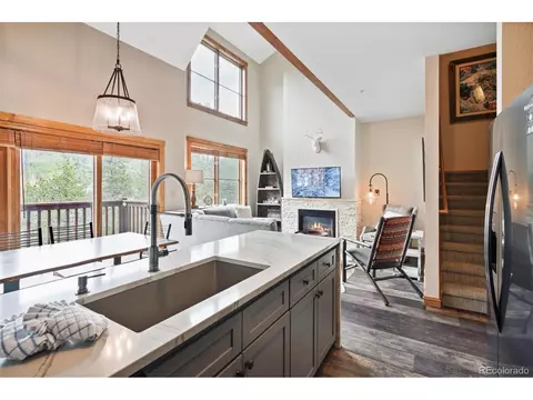 27 Lake Ridge Cir #C-1842, Keystone, CO 80435