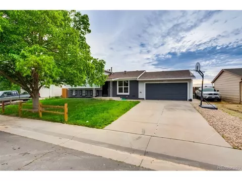 1105 S Biscay St, Aurora, CO 80017