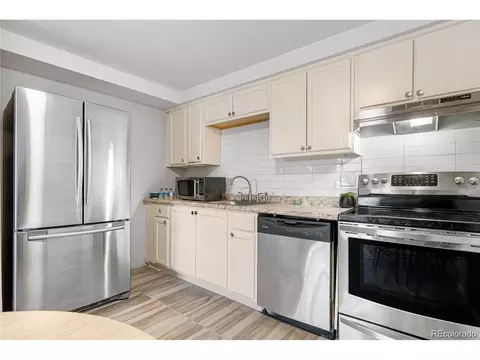 1304 S Parker Rd #359, Denver, CO 80231