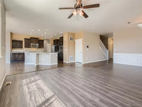 25566 E 4th Pl, Aurora, CO 80018 photo 5