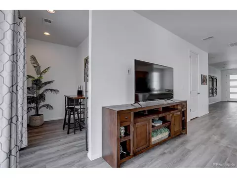 24201 E 40th Ave, Aurora, CO 80019 photo 11
