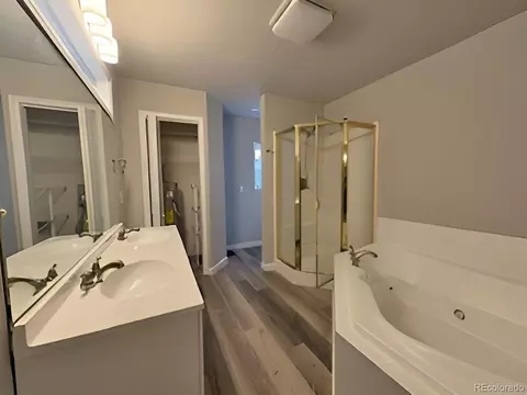 Bath - 607 Clark Rd, Bailey, CO 80421 photo 1 of 1