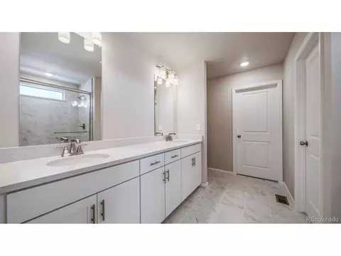 22362 E 38th Pl, Aurora, CO 80019 photo 20
