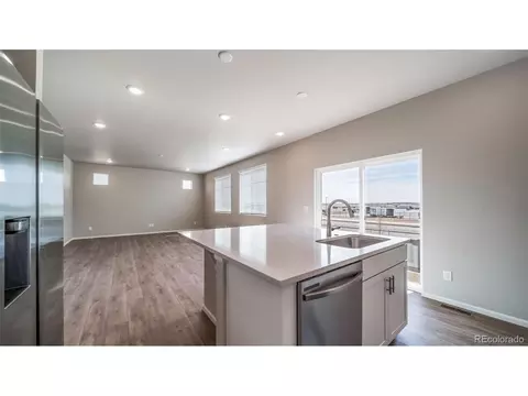 22362 E 38th Pl, Aurora, CO 80019 photo 8