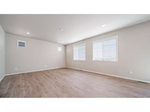 22362 E 38th Pl, Aurora, CO 80019 photo 10