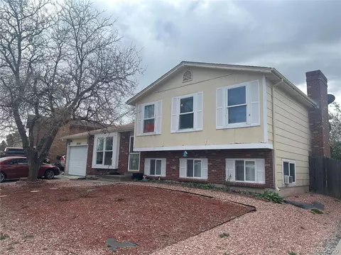 18360 E Iowa Dr, Aurora, CO 80017