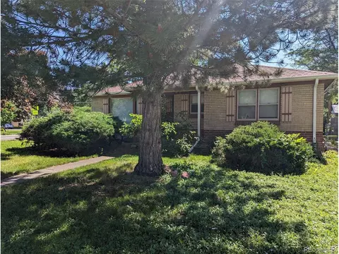 5580 Cody Ct, Arvada, CO 80002 photo 2