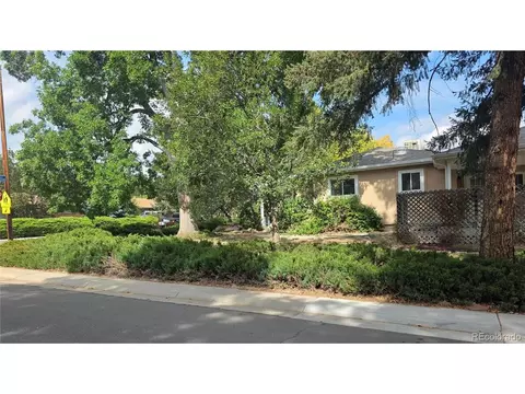 2300 Bell Ct, Lakewood, CO 80215