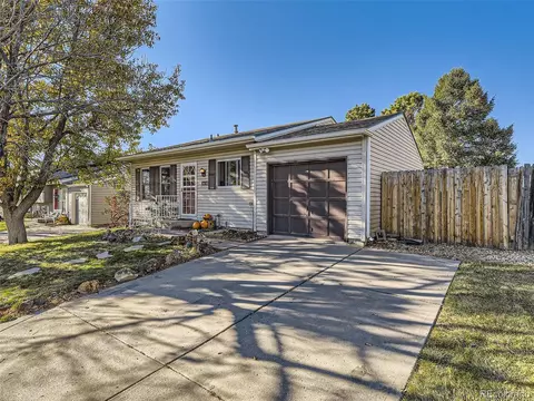 20155 E Coolidge Dr, Aurora, CO 80011 photo 2