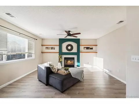 5327 S Killarney St, Centennial, CO 80015 photo 3