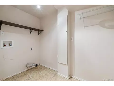 5327 S Killarney St, Centennial, CO 80015 photo 8