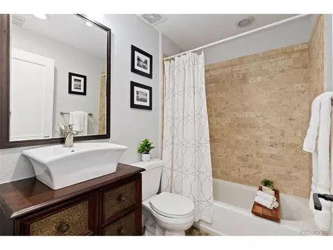 Bath - 8978 E Cedar Hill Pl, Lone Tree, CO 80124 photo 6 of 6